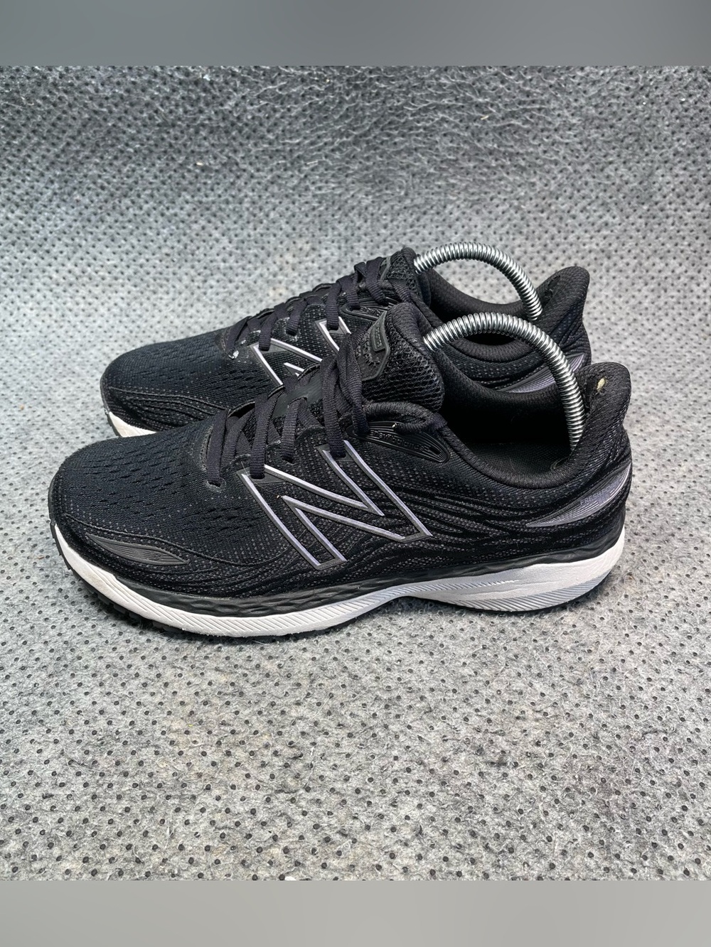 New Balance Fresh Foam X 860 Black Running Shoes Size 9.5 Women’s